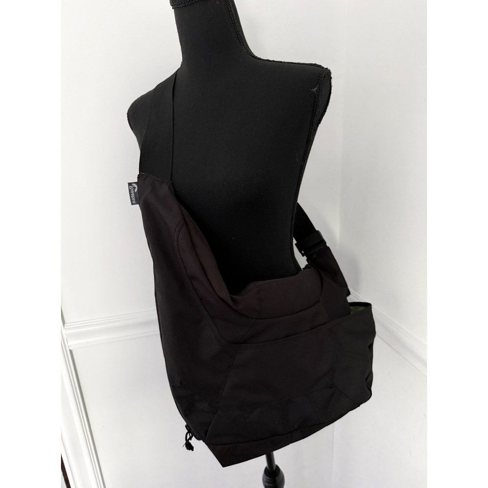 Lowepro Passport Sling Camera Bag Black DSLR Messenger Crossbody Case - Picture 8 of 8